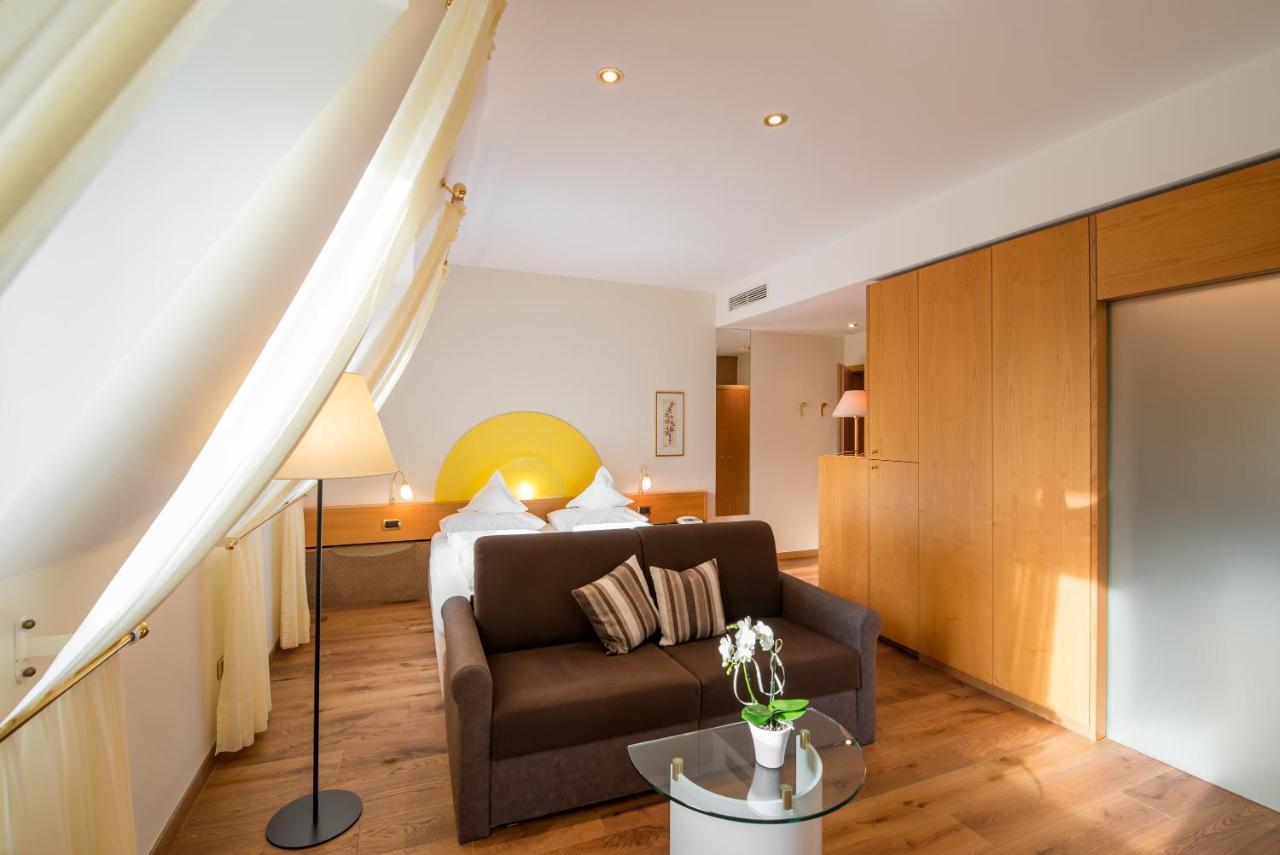 Hotel Sonnenhof Merano Exteriör bild