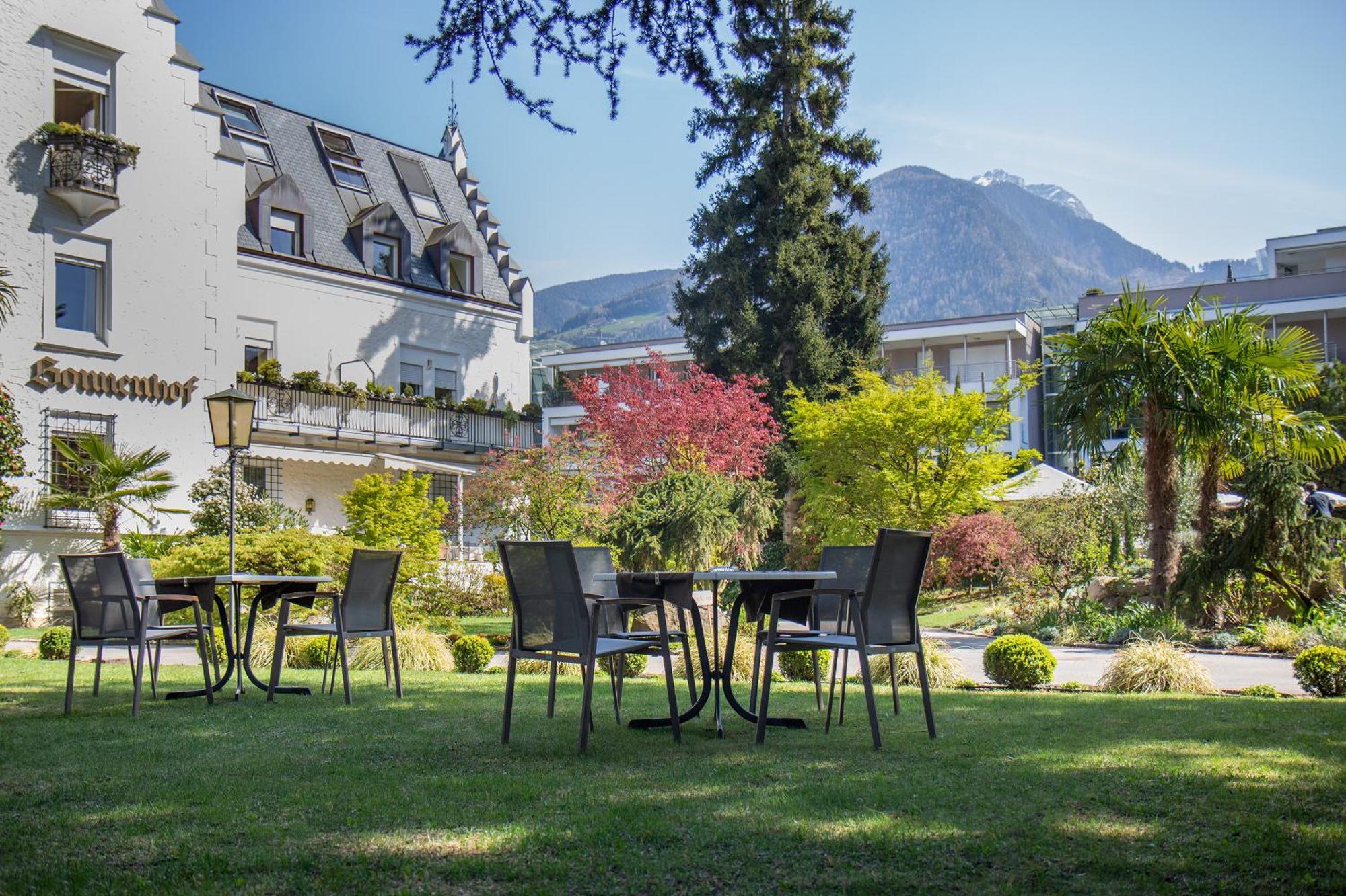 Hotel Sonnenhof Merano Exteriör bild