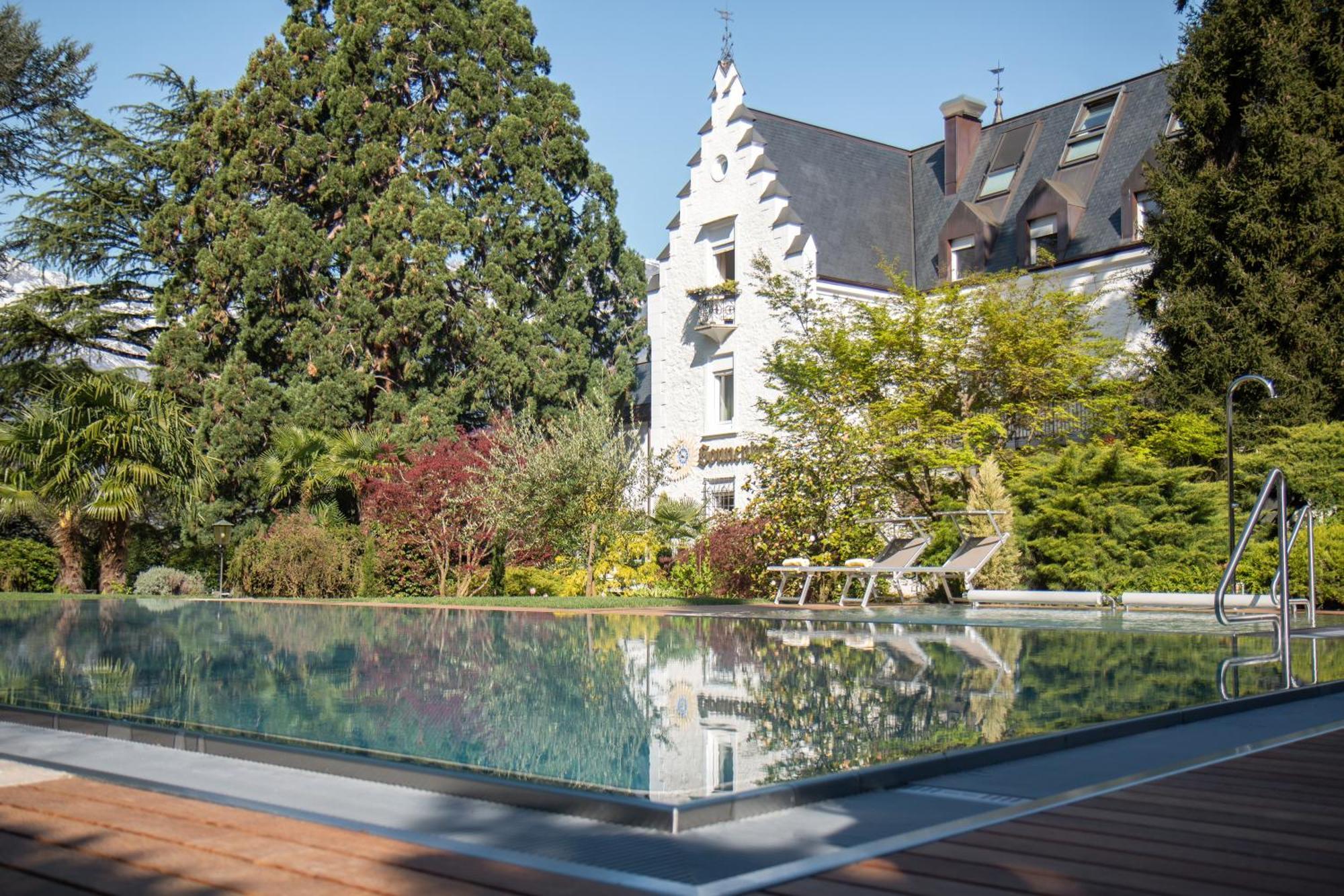 Hotel Sonnenhof Merano Exteriör bild